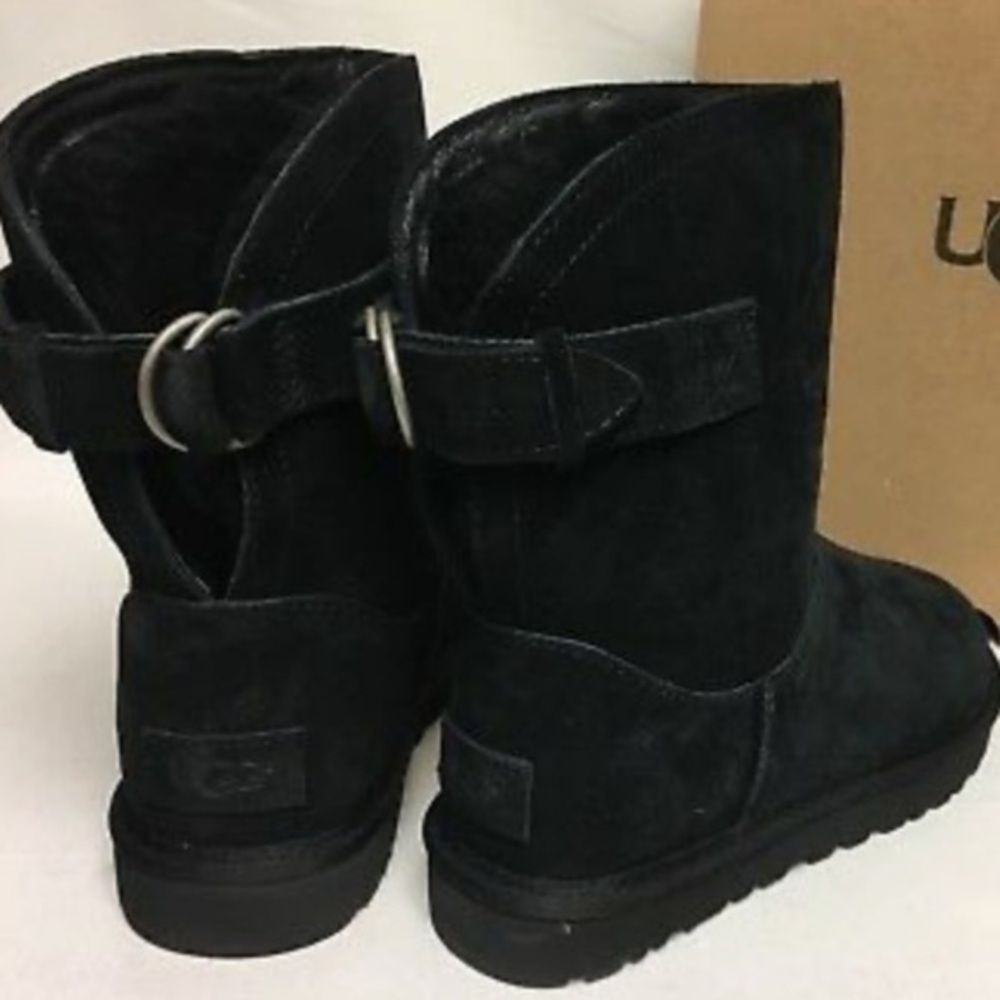 UGG BOOTS WOMEN’S SIZE 7